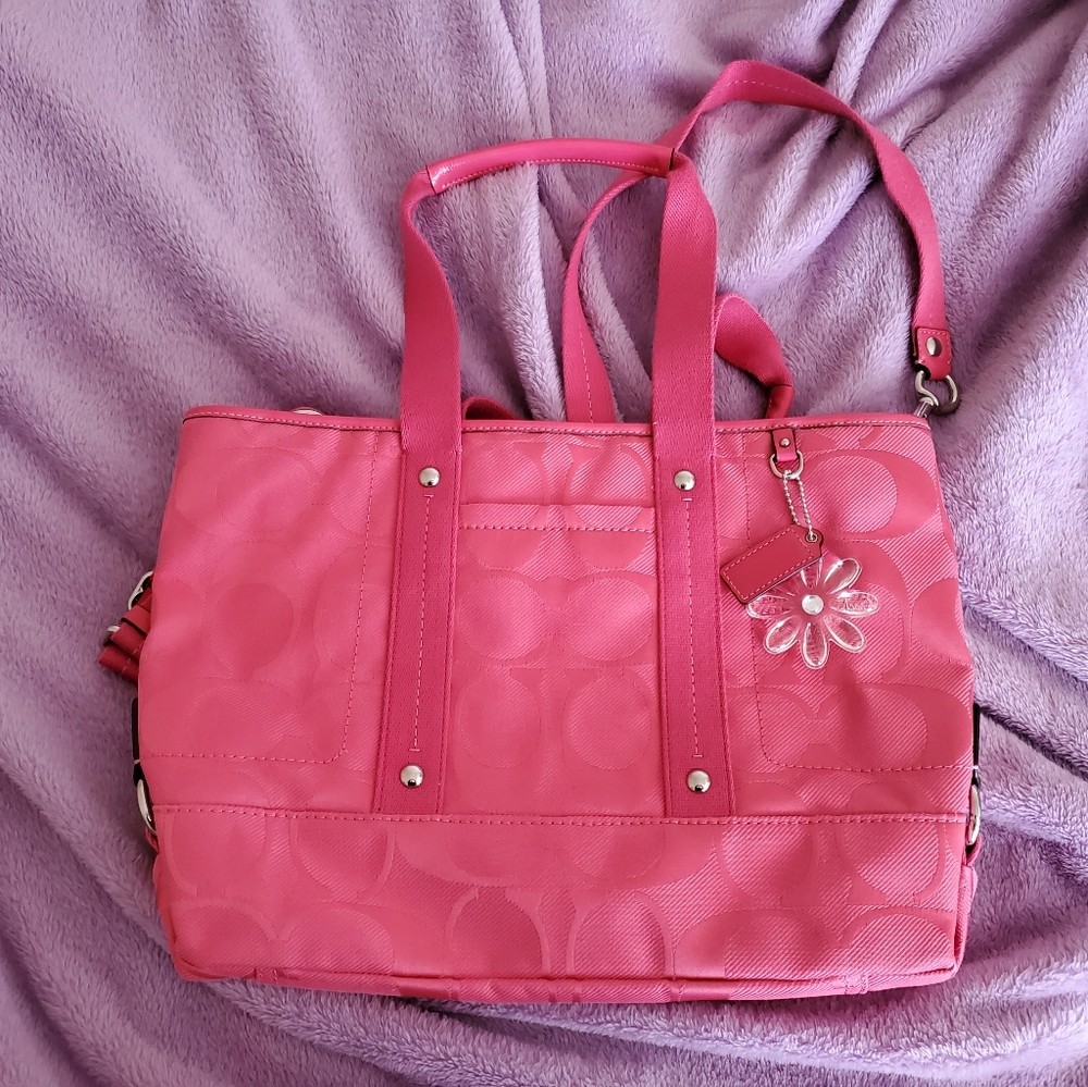 NWT COACH KYRA SIGNATURE DAISY TOTE